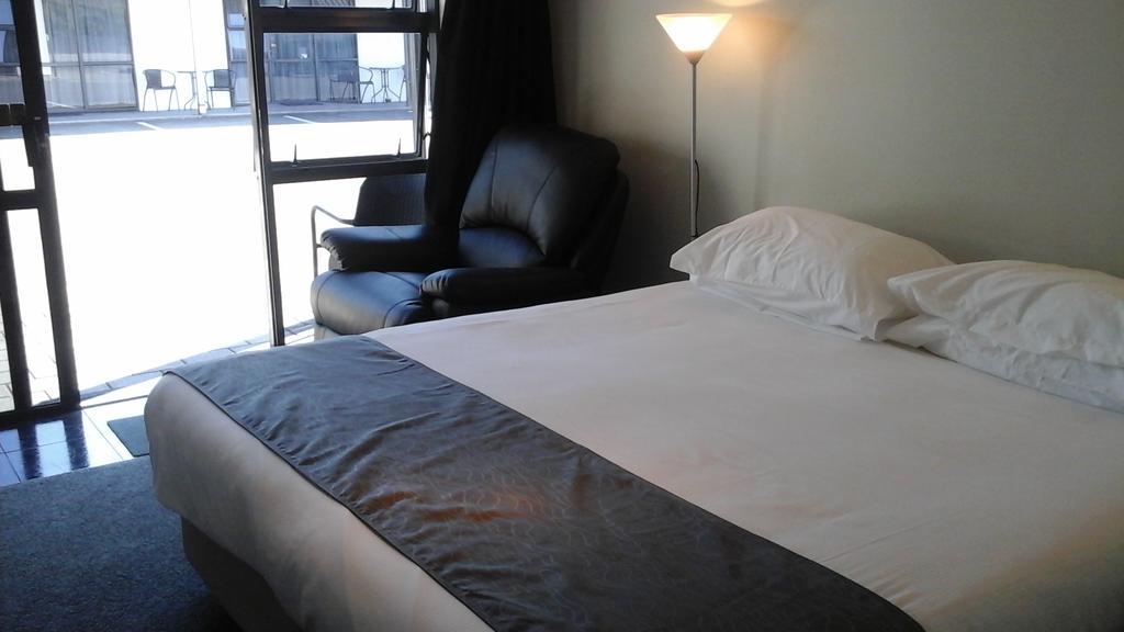 Comfort Inn Fairmont Motor Lodge Hastings Room photo